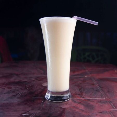 মিষ্টি লাচ্চি